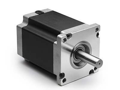 Hybrid-Schrittmotor mit quadratischem Aluminiumflansch und Abtriebswelle